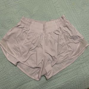 Lululemon Hotty Hot Low-Rise Lined Shorts 2.5”